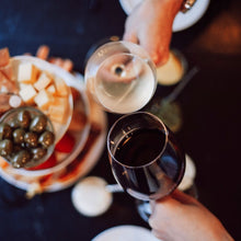 Afbeelding in Gallery-weergave laden, High Wine Bij Meneer Nilsson
